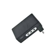 ADAPTADOR TRIPLE PLANO NEGRO 2P+T 10A LEXO